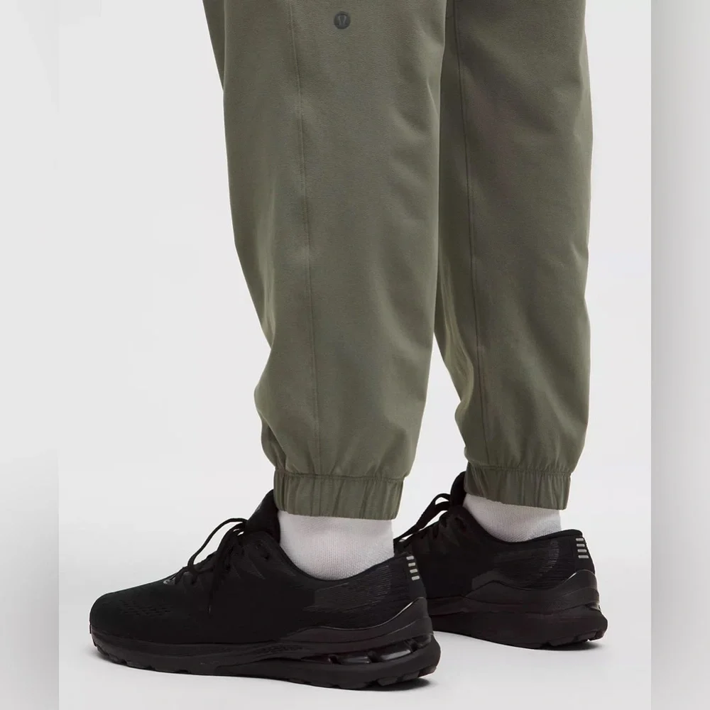 Lululemon Zeroed In Classic-Fit Cargo Jogger Regular color grey sage